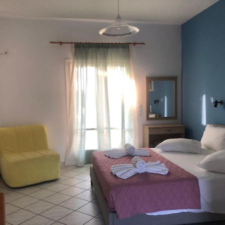 אצ'ארבי Eleftheria Studios And Apartments מראה חיצוני תמונה