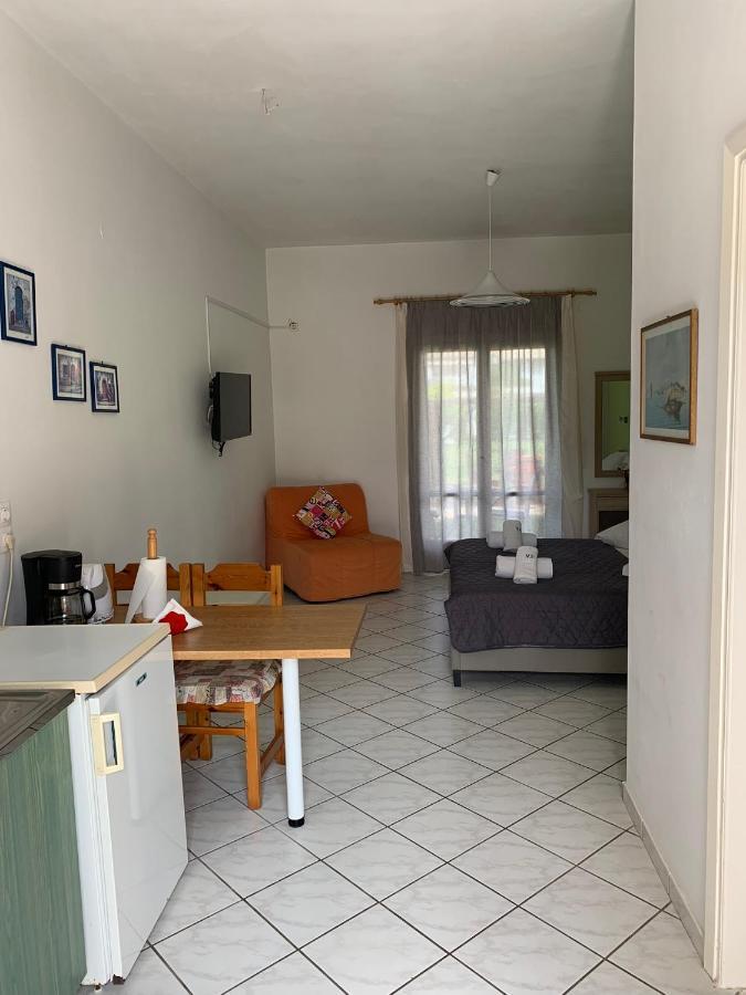 אצ'ארבי Eleftheria Studios And Apartments מראה חיצוני תמונה