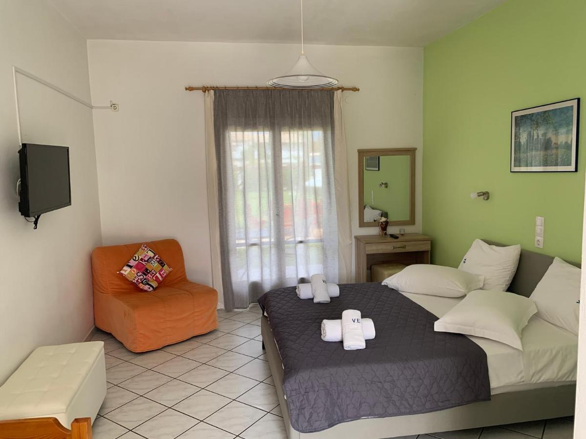 אצ'ארבי Eleftheria Studios And Apartments מראה חיצוני תמונה