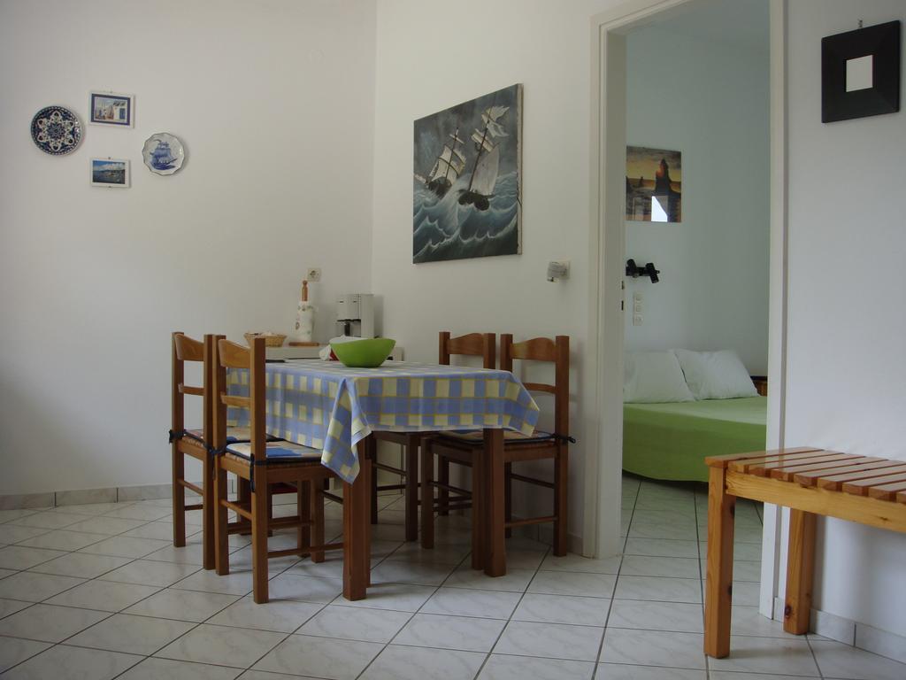 אצ'ארבי Eleftheria Studios And Apartments חדר תמונה