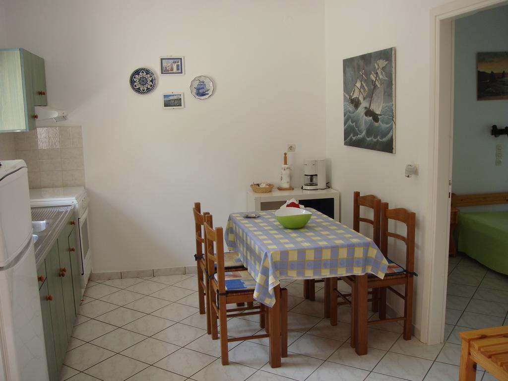 אצ'ארבי Eleftheria Studios And Apartments חדר תמונה